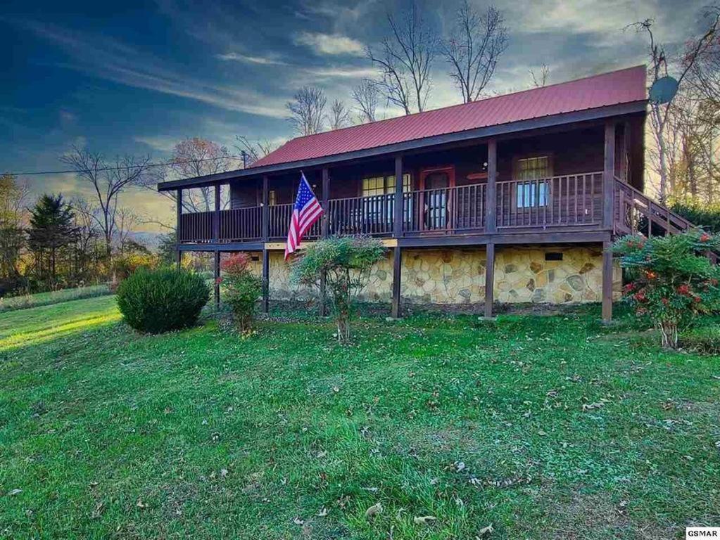 Beautiful View! Log Cabin,Fireplace,Hot Tub,Arcade,Pool,Fishing Sevierville Luaran gambar